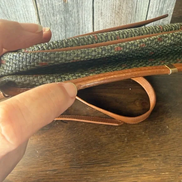 Yves Saint Laurent Olive Green Woven Crossbody with Tan Leather Trim - Picture 7 of 12